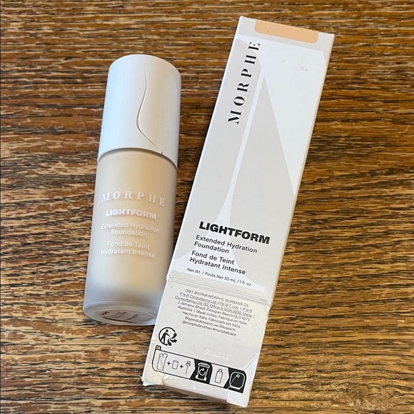 Morphe Lightform Foundation - Soft Beige - Picture 1 of 4